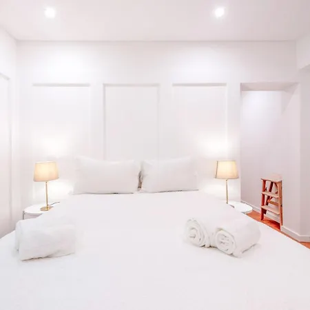 Appartamento Guestready - Bica Grande 27 Rc Lisbona